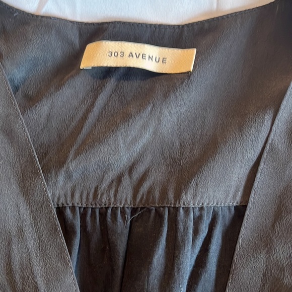 $300 303 Avenue Size S Silk Button Front Ruffle Sleeve Flowy Dress EUC - Picture 2 of 8